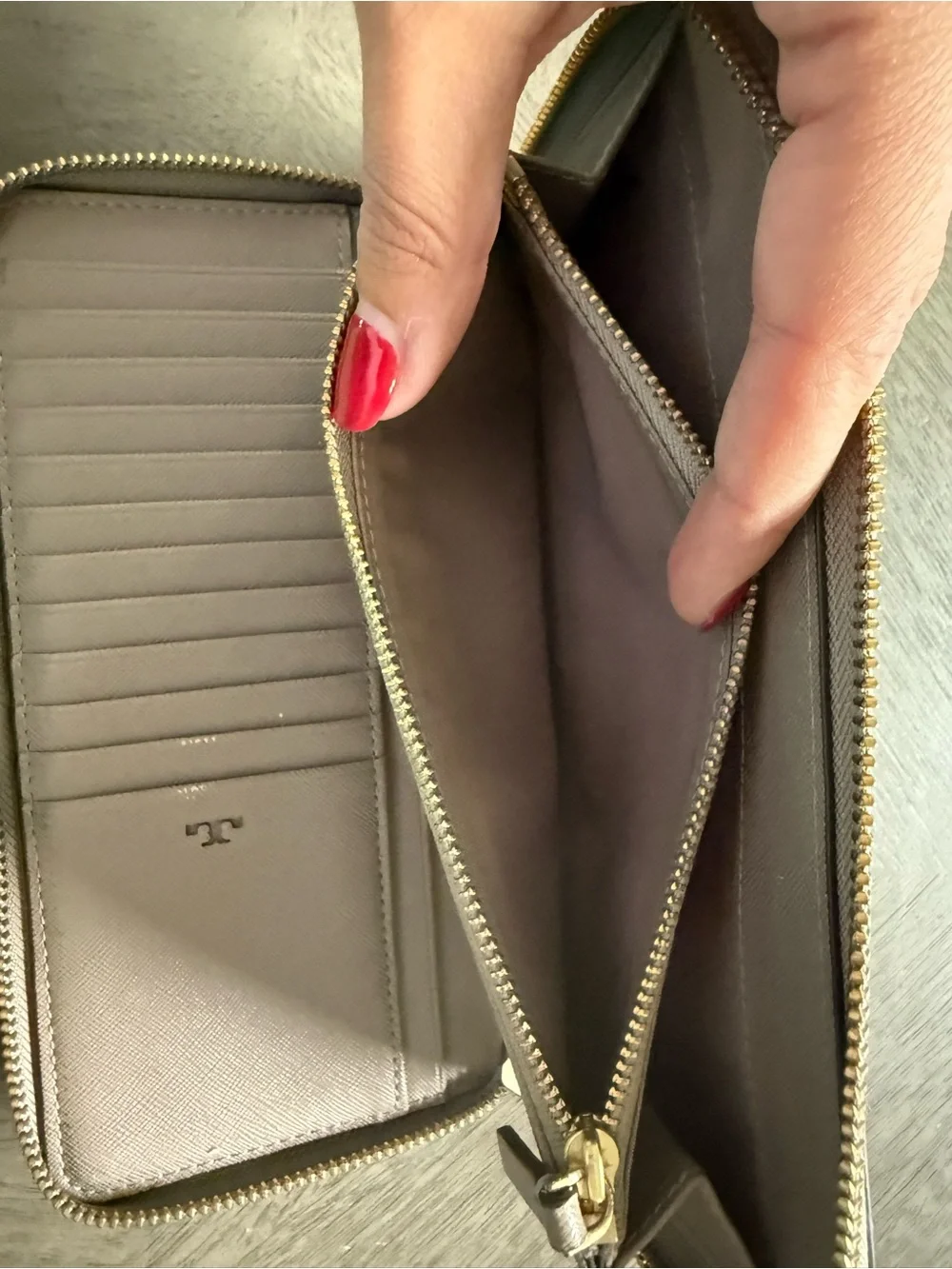 Tory Burch Zip-Around Continental Wallet in Light Gray with Gold Logo
